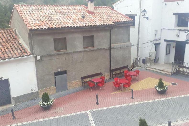 Hostal Los Ojos De Gabriel El Vallecillo Exterior foto